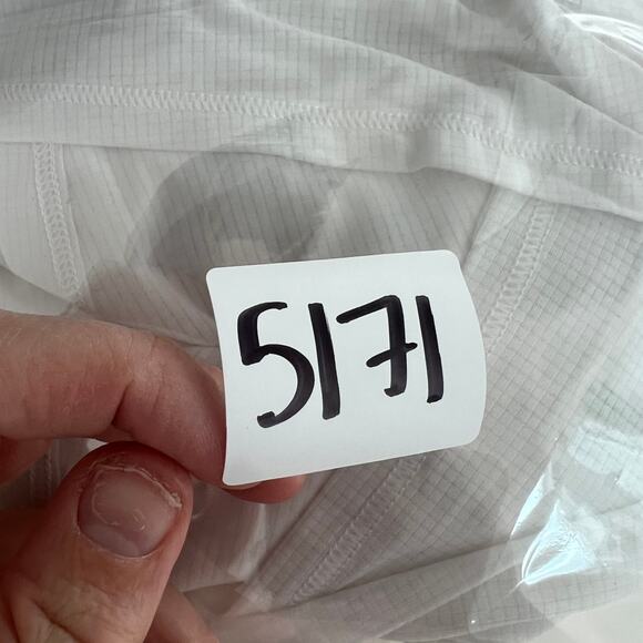 ATHLETA Women's Grid Knit Singlet Tank Size S In Bright White - Picture 14 of 14